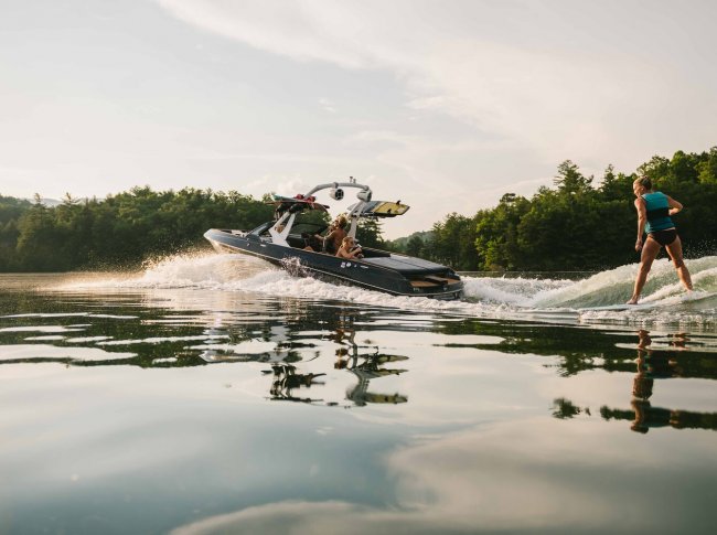 boat surf