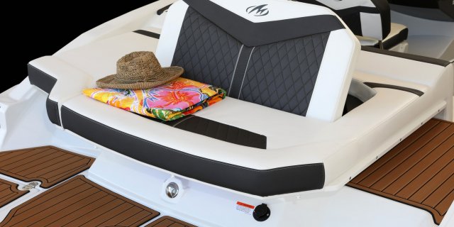 boat seating