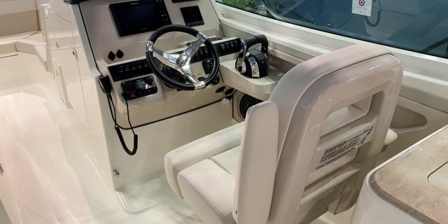 boat seating