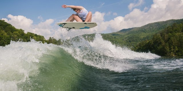 cruising boat