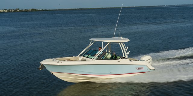 cruising boat