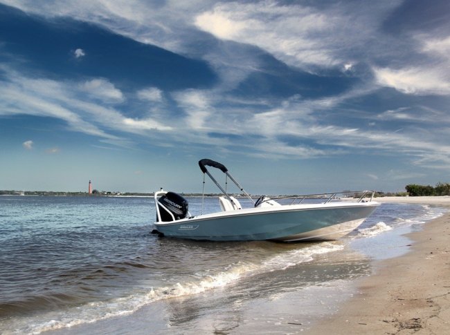 BOAT ON BEACH